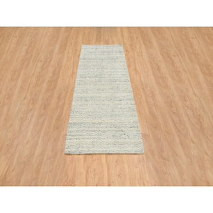 2'6"x7'10" Beige, Hand Loomed, Variegated Textured Modern Design Natural Wool, Runner Oriental Rug FWR388956