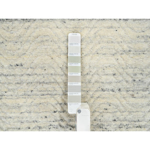 6'x6' Beige, Soft Wool Hand Loomed, Variegated Textured Modern Design, Round Oriental Rug FWR389028