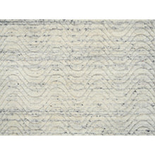 Load image into Gallery viewer, 2&#39;6&quot;x6&#39; Beige, Variegated Textured Modern Design, Extra Soft Wool Hand Loomed, Runner Oriental Rug FWR389034