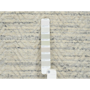 5'10"x5'10" Beige, Variegated Textured Modern Design, Hand Loomed Soft Wool, Round Oriental Rug FWR390144