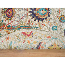 Load image into Gallery viewer, 5&#39;x5&#39; Tan,Sickle Leaf Design,Hand Knotted Silk With Textured Wool ,Round Oriental Rug FWR393294