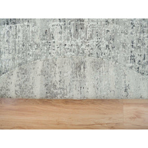 4'10"x4'10" Light Gray, Modern Design, Hand Knotted, Hand Spun Undyed Natural Wool, Soft pile, Round Oriental Rug FWR393906