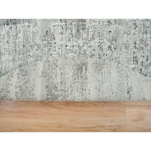 Load image into Gallery viewer, 4&#39;10&quot;x4&#39;10&quot; Hand Spun Undyed Natural Wool, Soft pile, Light Gray, Modern Design, Hand Knotted, Round, Oriental Rug FWR393912