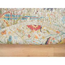 Load image into Gallery viewer, 5&#39;2&quot;x5&#39;2&quot; Tan, Hand Knotted, Dense Weave, Sickle Leaf Design, Soft and Lush, Silk With Textured Wool, Round Oriental RugSh65695 FWR394170