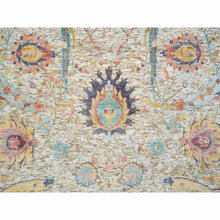Load image into Gallery viewer, 5&#39;2&quot;x5&#39;2&quot; Tan, Hand Knotted, Dense Weave, Sickle Leaf Design, Soft and Lush, Silk With Textured Wool, Round Oriental RugSh65695 FWR394170