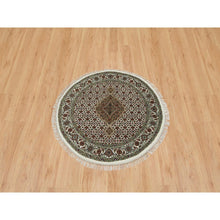 Load image into Gallery viewer, 3&#39;4&quot;x3&#39;4&quot; Porcelain White with Beaver Brown, Hand Knotted, 175 KPSI, Organic Wool, Tabriz Mahi with Fish Medallion Design, Round Oriental Rug FWR394728