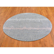 Load image into Gallery viewer, 6&#39;x6&#39; Hand Knotted Cardiac Design with Pastel Colors Textured Wool and Pure Silk Round Oriental Rug FWR400242