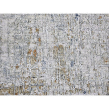 Load image into Gallery viewer, 2&#39;6&quot;x4&#39;1&quot; Wool Denser Weave Persian Knot Hand Knotted Silver Abstract Design Scatter Size Oriental Rug FWR400746