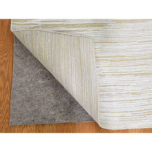 Load image into Gallery viewer, Ivory Oriental Rug, Carpets, Handmade, Montana USA.