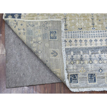 Load image into Gallery viewer, 3&#39;9&quot;x6&#39; Hand-Knotted Ivory Kashkuli Gabbeh Nomadic Design Pure Wool Oriental Rug FWR402300