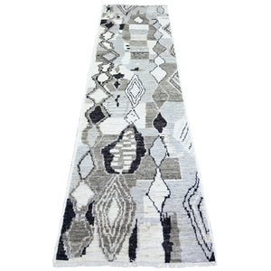 2'7"x9'9" Ivory, Boujaad Moroccan Berber Design Vegetable Dyes, Organic Wool Hand Knotted, Runner Oriental Rug FWR440934