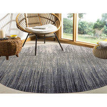 Load image into Gallery viewer, 7&#39;10&quot;X8&#39;1&quot; Gray and Black Pure Wool Densely Woven Hand Knotted Modern Ombre Design Round Oriental Rug FWR450870