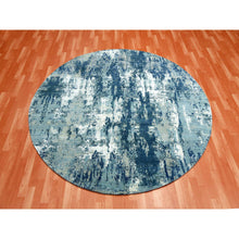Load image into Gallery viewer, 7&#39;1&quot;x7&#39;1&quot; Oceanic Blue, Pure Silk and Wool Hand Knotted, Abstract Design Hi-Low Pile, Round Oriental Rug FWR451764