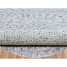 Load image into Gallery viewer, 9&#39;5&quot;x9&#39;6&quot; Goose Gray, Tone on Tone, Undyed 100% Wool, Hand Knotted Modern Grass Design, Round Oriental Rug FWR477066