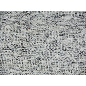 8'9"x8'9" Ice Cube Gray, Modern Grass Design, Tone on Tone, Undyed 100% Wool, Hand Knotted, Round Oriental Rug FWR477096
