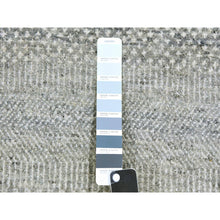 Load image into Gallery viewer, 8&#39;1&quot;x8&#39;2&quot; Heather Gray, Modern Grass Design, Tone on Tone, Undyed 100% Wool, Hand Knotted, Square Oriental Rug FWR477234