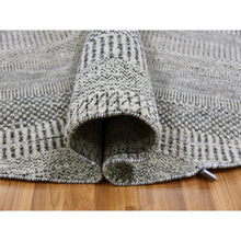 Load image into Gallery viewer, 8&#39;x8&#39; Bright Gray, Hand Knotted, Tone on Tone, Grass Design, Round Pure Undyed Wool Oriental Rug FWR477384