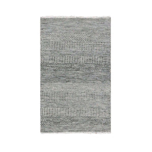 2'5"x4'1" Ice Gray, Modern Grass Design, Tone on Tone, Undyed 100% Wool, Hand Knotted, Oriental Rug FWR477480