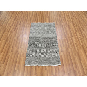 2'5"x4'1" Ice Gray, Modern Grass Design, Tone on Tone, Undyed 100% Wool, Hand Knotted, Oriental Rug FWR477480