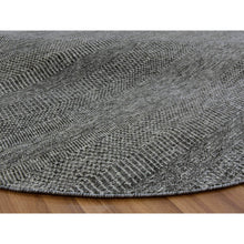 Load image into Gallery viewer, 8&#39;7&quot;X8&#39;7&quot; Rhino Gray, 100% Undyed Wool, Tone on Tone, Hand Knotted Grass Design, Round Oriental Rug FWR477546