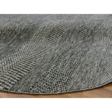 Load image into Gallery viewer, 8&#39;x8&#39; Solid Gray, Hand Knotted, Undyed 100% Wool, Modern Grass Design, Round Oriental Rug FWR477552