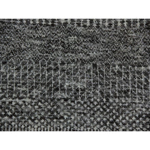 Load image into Gallery viewer, 8&#39;x8&#39; Solid Gray, Hand Knotted, Undyed 100% Wool, Modern Grass Design, Round Oriental Rug FWR477552