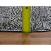 Load image into Gallery viewer, 8&#39;x8&#39; Solid Gray, Hand Knotted, Undyed 100% Wool, Modern Grass Design, Round Oriental Rug FWR477552