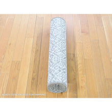 Load image into Gallery viewer, Ivory Oriental Rug, Carpets, Handmade, Montana USA.