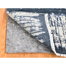 Load image into Gallery viewer, 2&#39;x2&#39;4&quot; Ivory and Charcoal Black, 100% Wool, Cardiac Design, Modern, Hand Knotted, Squarish, Mat Oriental Rug FWR482940