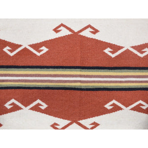 5'2"x7' Ivory, Navajo Design, Flat Weave Vegetable Dyes, Extra Soft Wool Hand Woven, Oriental Rug FWR483270