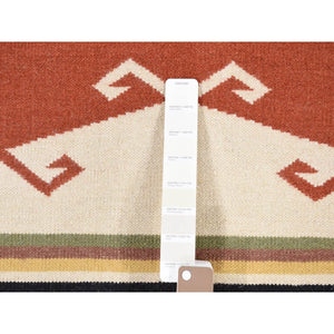 5'2"x7' Ivory, Navajo Design, Flat Weave Vegetable Dyes, Extra Soft Wool Hand Woven, Oriental Rug FWR483270