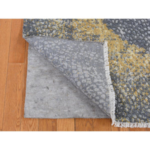 5'2"x7' Carbon Gray with Mix of Gold, Persian Medallion Design, Wool and Pure Silk, Hand Knotted, Oriental Rug FWR485772