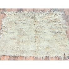 Load image into Gallery viewer, 3&#39;x3&#39; Beige, Shaggy Moroccan Exotic Texture, Undyed Natural Wool Hand Knotted, Square Oriental Rug FWR492126