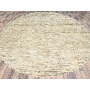 13'6"x13'6" Beige, Shaggy Moroccan Exotic Texture, Undyed Natural Wool Hand Knotted, Round Oriental Rug FWR495378