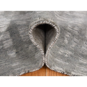 6'1"x9' Ash Gray, Hand Spun Undyed Natural Wool, Modern Design, Hand Knotted, Oriental Rug FWR522012