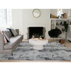 8'9"x12'2" Goose Gray, THE CANE Design, Pure Silk with Textured Wool, Hand Knotted, Oriental Rug FWR522702