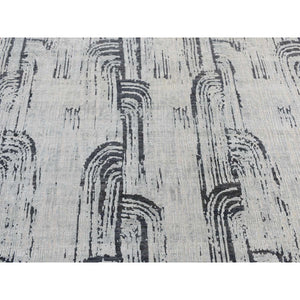 8'9"x12'2" Goose Gray, THE CANE Design, Pure Silk with Textured Wool, Hand Knotted, Oriental Rug FWR522702