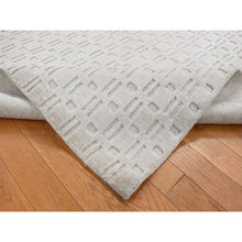 Load image into Gallery viewer, 5&#39;1&quot;x7&#39;1&quot; Ivory, Hand Loomed, Pure Wool, Tone on Tone Design, Oriental Rug FWR522954