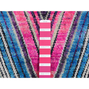 4'x6'2" Hot Pink, Hand Knotted, Chevron Design, Sari Silk with Textured Wool, Oriental Rug FWR523290