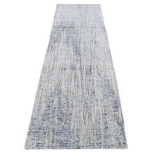 Load image into Gallery viewer, 2&#39;6&quot;x9&#39;9&quot; Bright Gray, Fine Jacquard Hand Loomed, Modern Design, Wool and Silk, Runner Oriental Rug FWR523608