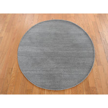 Load image into Gallery viewer, 4&#39;1&quot;x4&#39;1&quot; Thunder Gray, Grass Design, Wool and Silk, Hand Knotted, Round Oriental Rug FWR523932