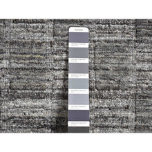 Load image into Gallery viewer, 2&#39;x2&#39; Dim Gray, Hand Loomed, Modern Checkers Design, 100% Wool, Sample Fragment, Square, Oriental Rug FWR524910